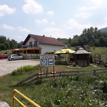 Prenociste Vitas Panzió Miljevina Kültér fotó