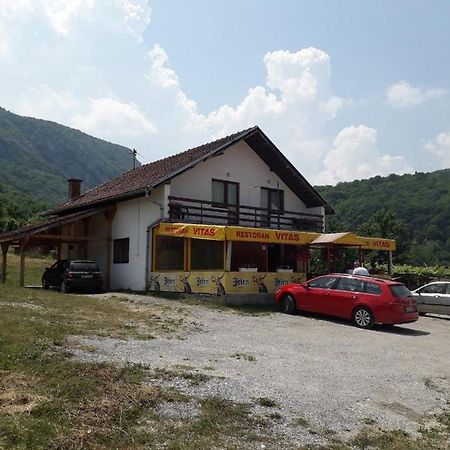 Prenociste Vitas Panzió Miljevina Kültér fotó