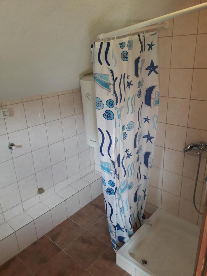 Prenociste Vitas Panzió Miljevina Kültér fotó
