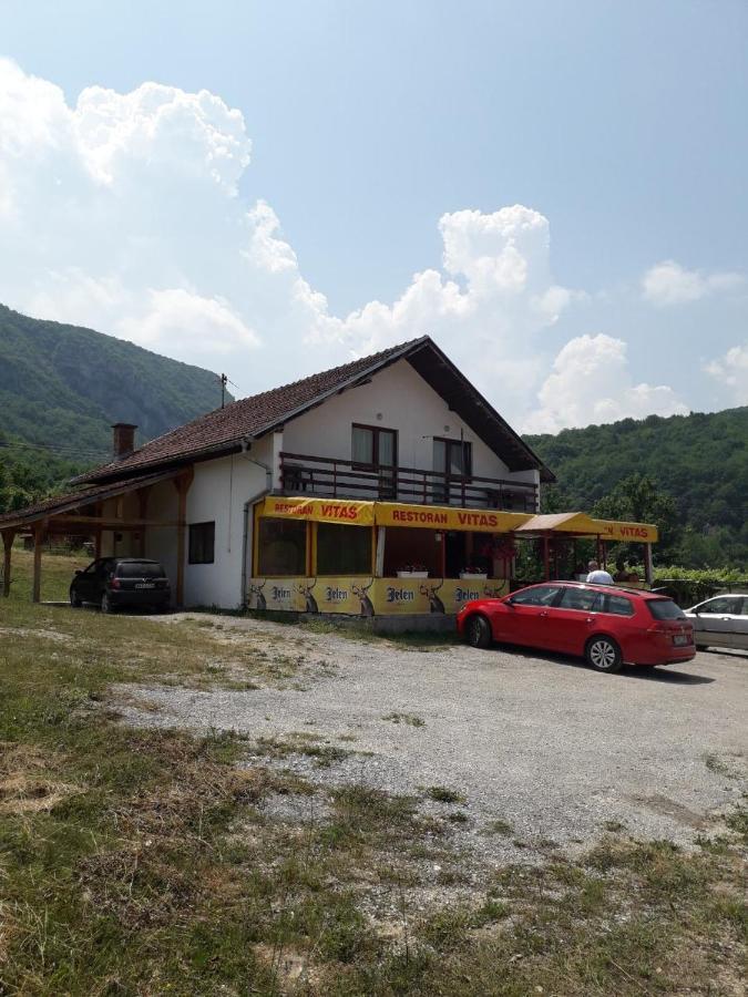 Prenociste Vitas Panzió Miljevina Kültér fotó
