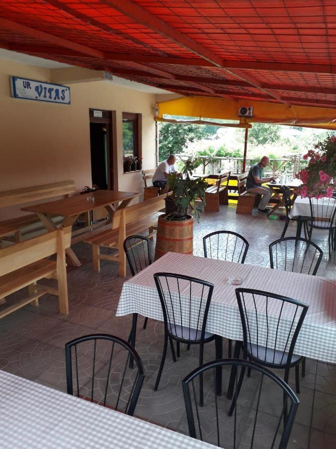 Prenociste Vitas Panzió Miljevina Kültér fotó