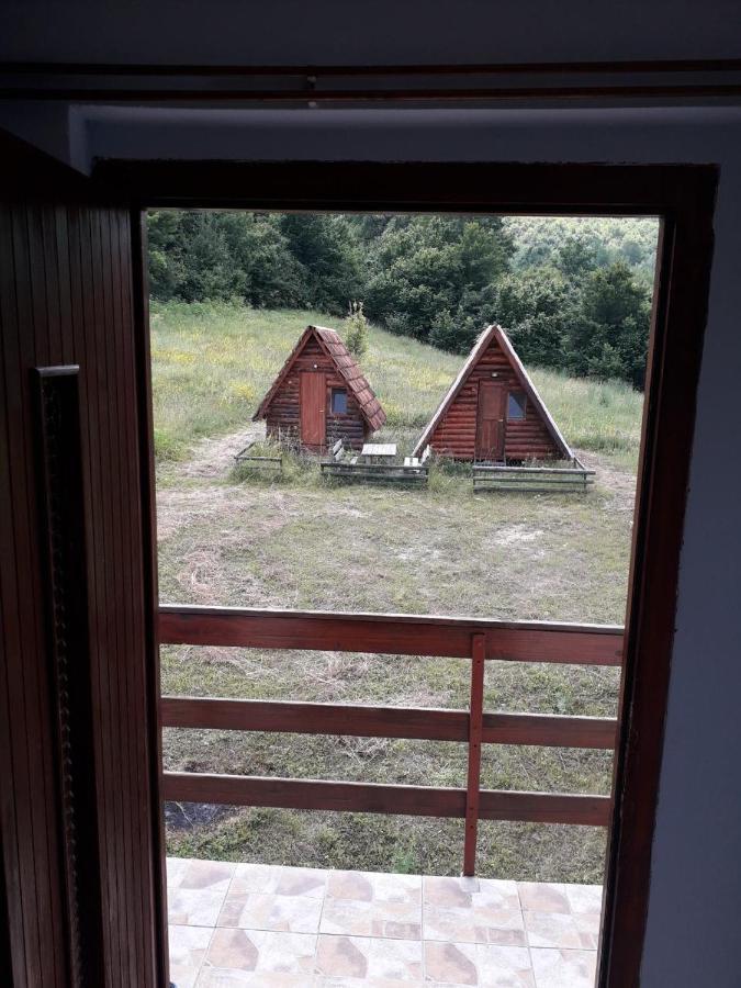Prenociste Vitas Panzió Miljevina Kültér fotó